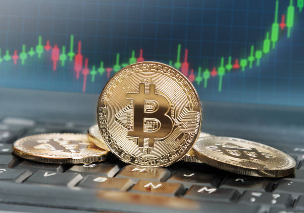 Bitcoin vượt 70.000 USD, ETF giao ngay tại Mỹ thu hút dòng tiền lớn