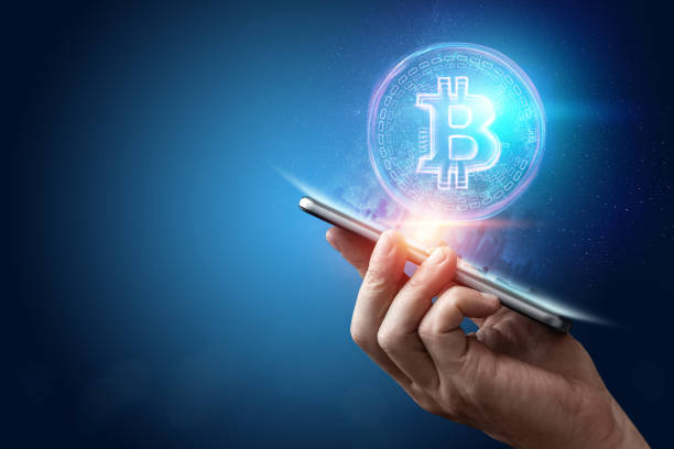 Tổ chức và cá nhân đổ vốn mạnh vào Bitcoin, Ethereum ETF