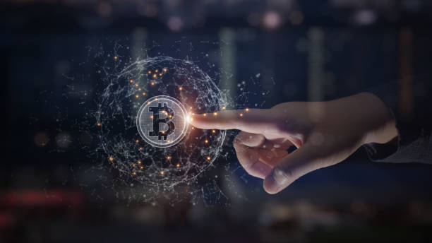 Tổ chức và cá nhân đổ vốn mạnh vào Bitcoin, Ethereum ETF