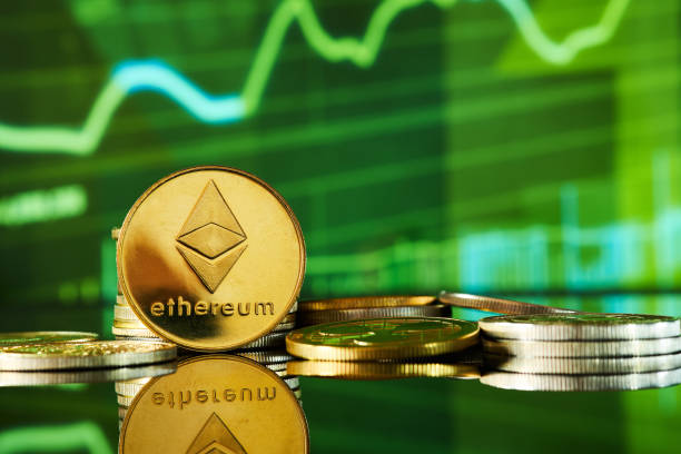 Ethereum vượt 4000 USD nhờ staking kỷ lục và nhu cầu DeFi tăng